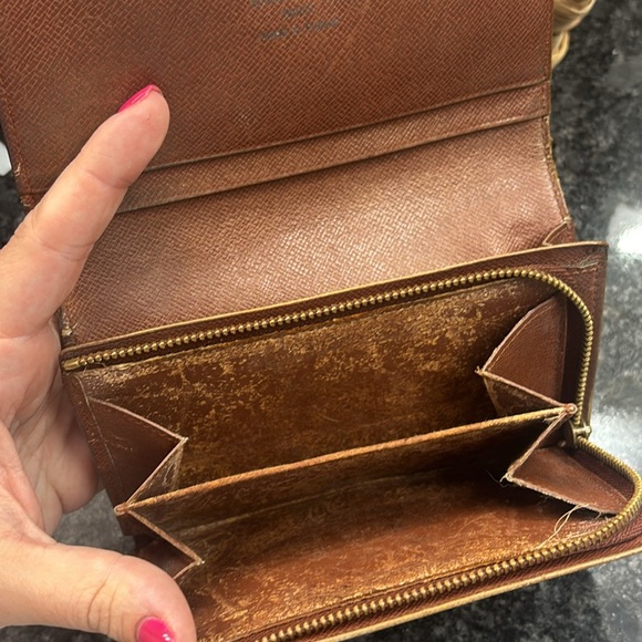 Vintage Louis Vuitton Monogram Wallet - Picture 5 of 6
